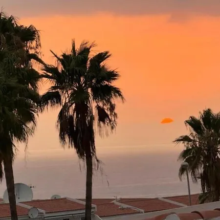 Sun Island أذيخي