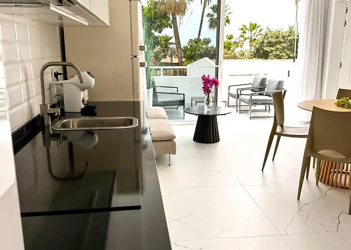 Sun Island * Адехе