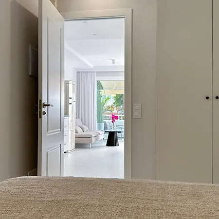 Sun Island Apartment